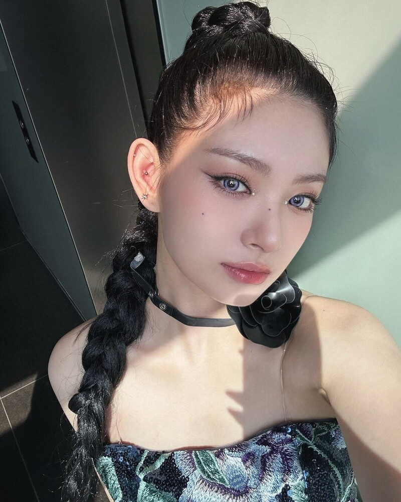 240611 EVERGLOW Yiren Instagram Update documents 3