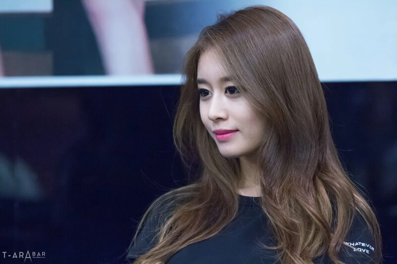 Jiyeon215.jpg