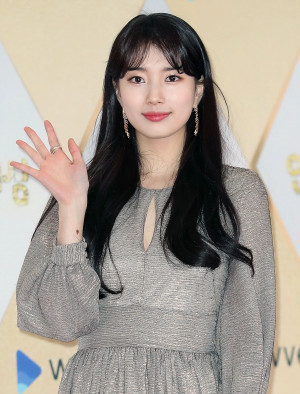 191231 Bae Suzy at KBS Drama Awards Red Carpet
