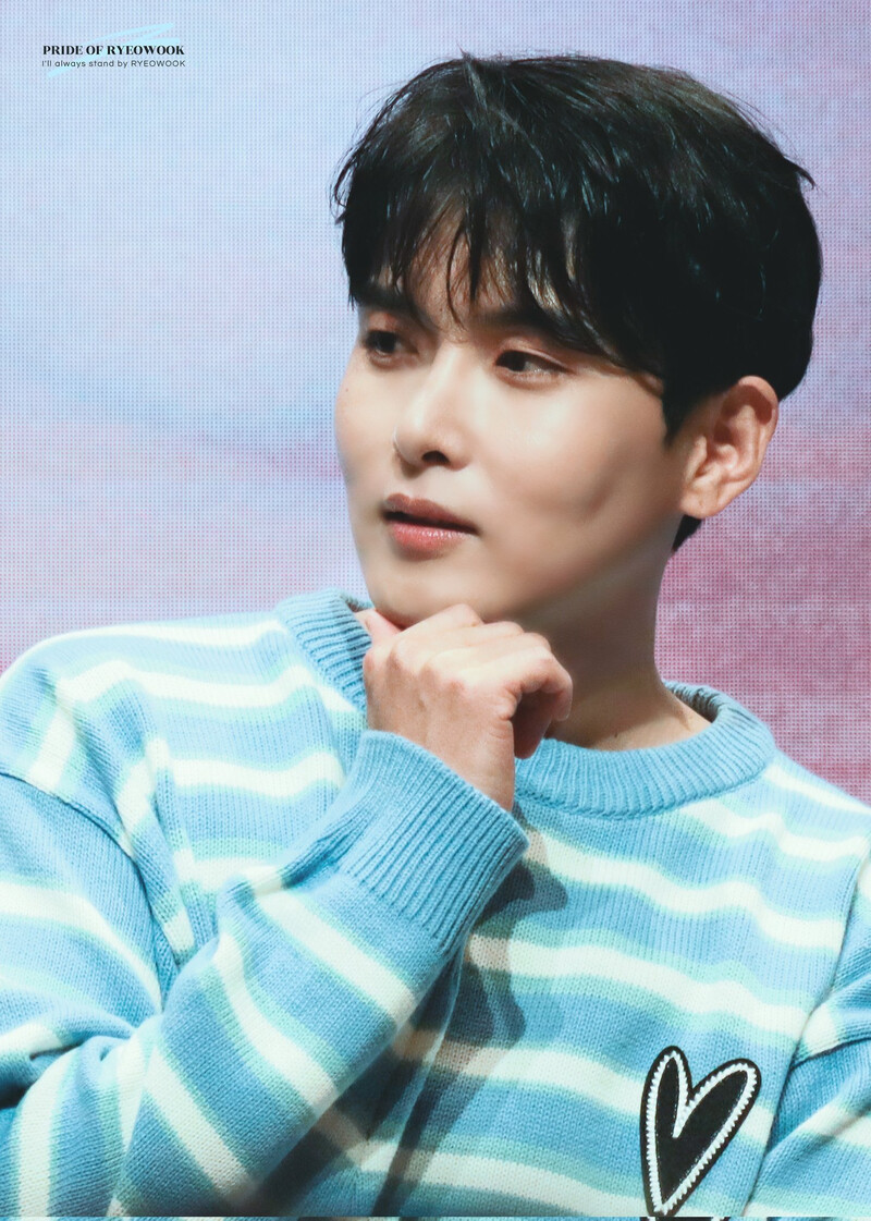 220508 Ryeowook at 'A Wild Rose' Fansign documents 8