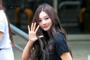 220624 NMIXX Sullyoon