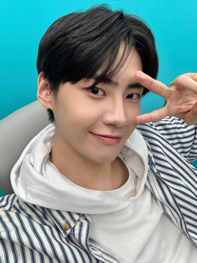 240519 - Jinhyuk Twitter Update documents 1