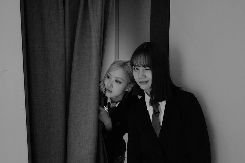 210320 Rosé  & Hyeri Instagram Update documents 7