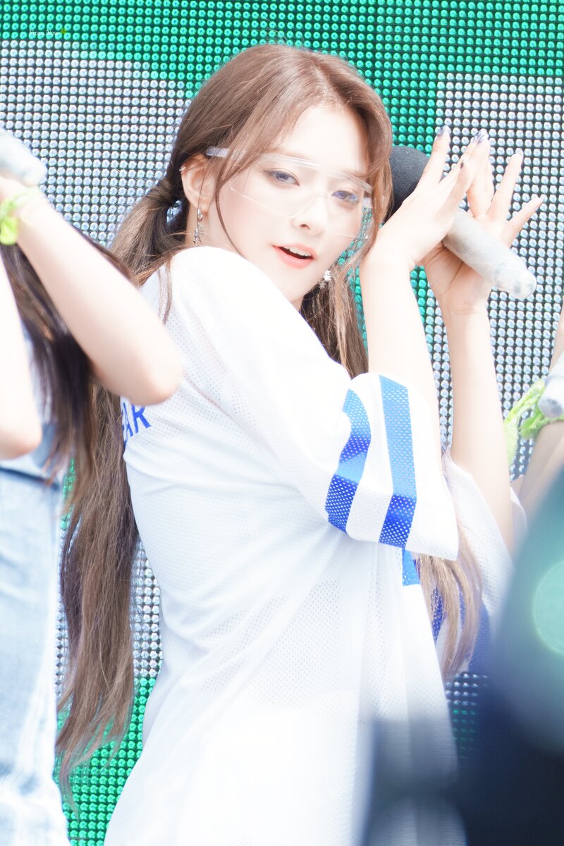 240705 fromis_9 Nagyung - Waterbomb Festival in Seoul Day 1 documents 5
