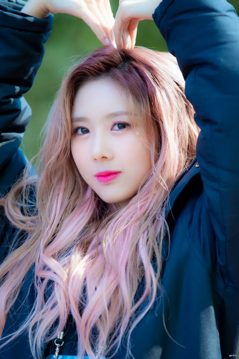 Yoohyeon967.png