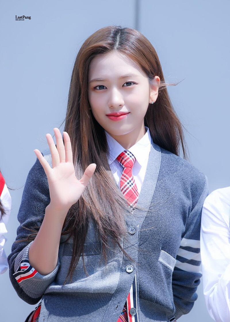 220818 IVE Yujin - 'Knowing Bros' Commute documents 5