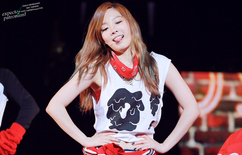 130106 Girls' Generation Taeyeon at KBS Open Hope Concert documents 1