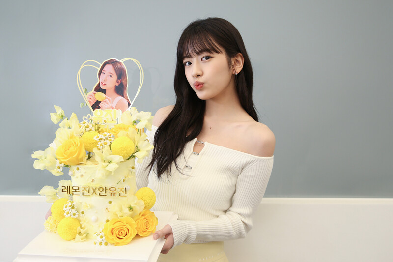 230707 Starship Entertainment Naver Update - An Yujin X 'Lemon Gin' Ad Filming Behind the Scenes documents 9