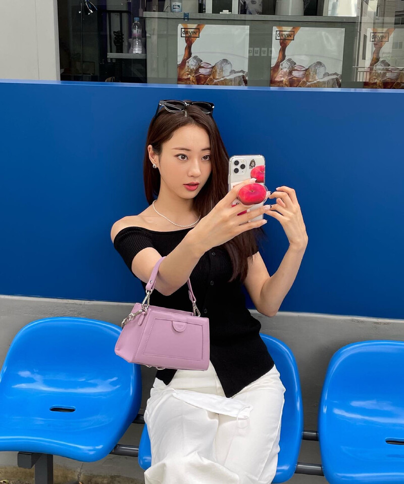 210617 Kyungri Instagram Update documents 1