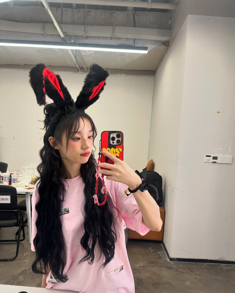 240923 - YUQI SNS Updates documents 17