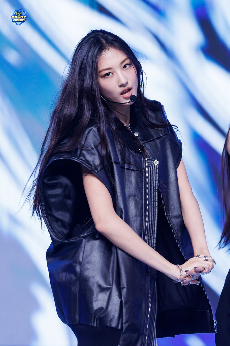 241003 MEOVV GAWON - 'MEOW' at M COUNTDOWN documents 1