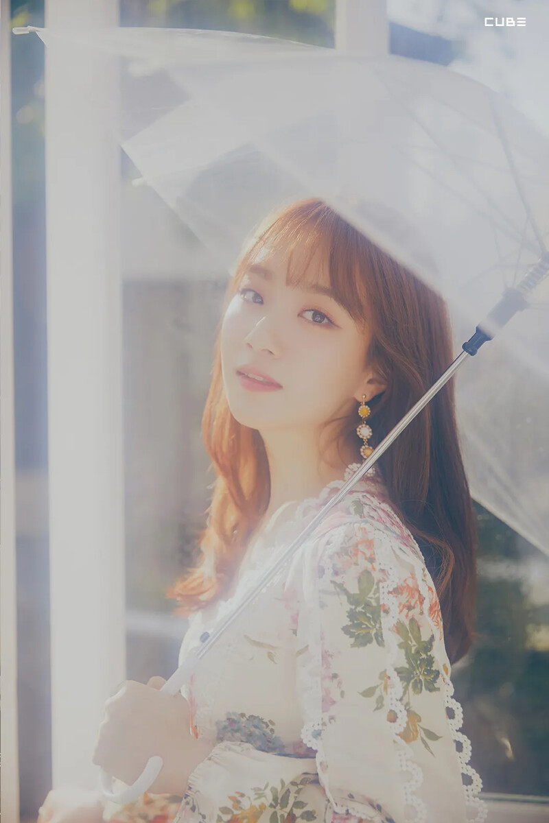 A_Train_to_Autumn_Jihyeon_Spring_Rain_promo_photo.png