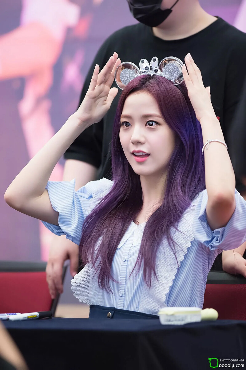 Jisoo24.jpg