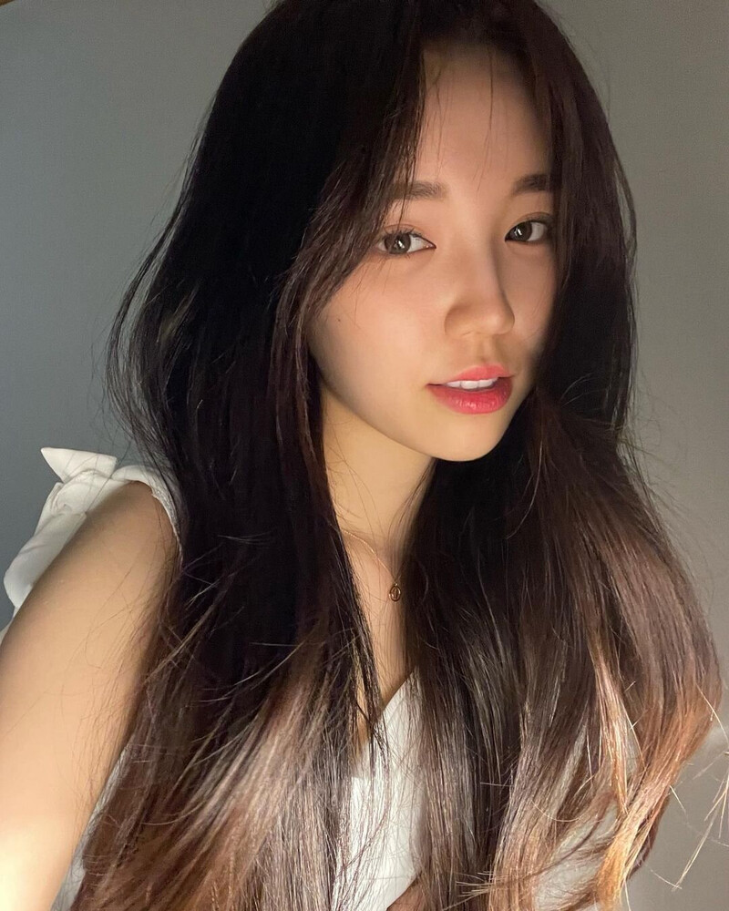 220727 Kim Minji Instagram update documents 2