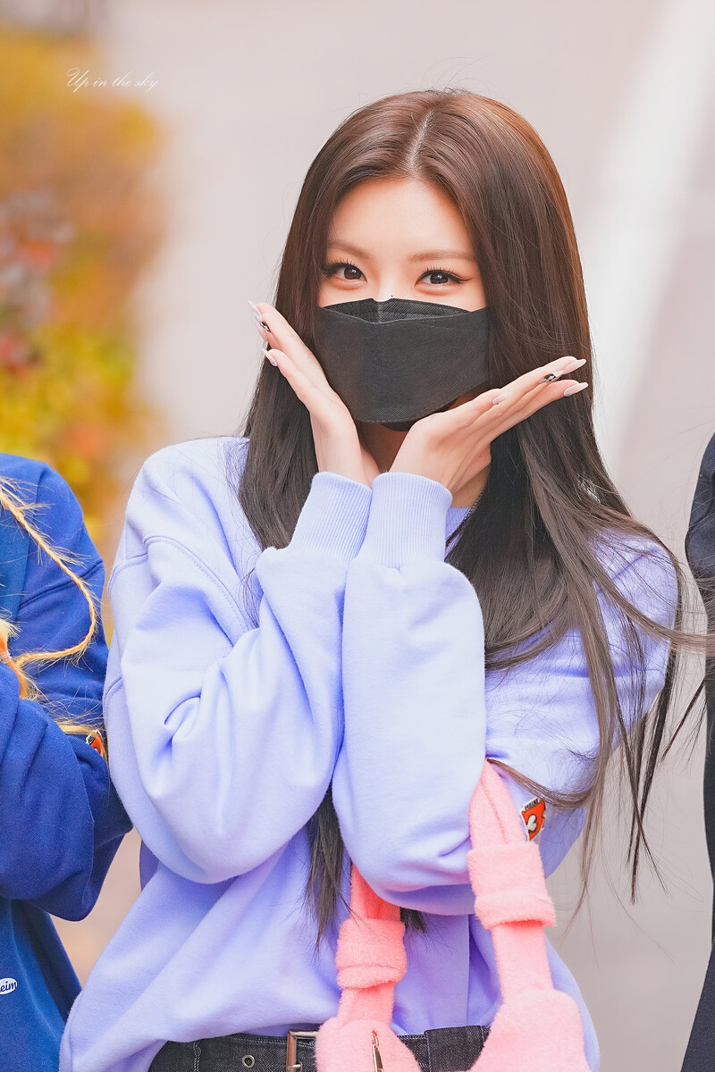 211129 EVERGLOW Yiren documents 5