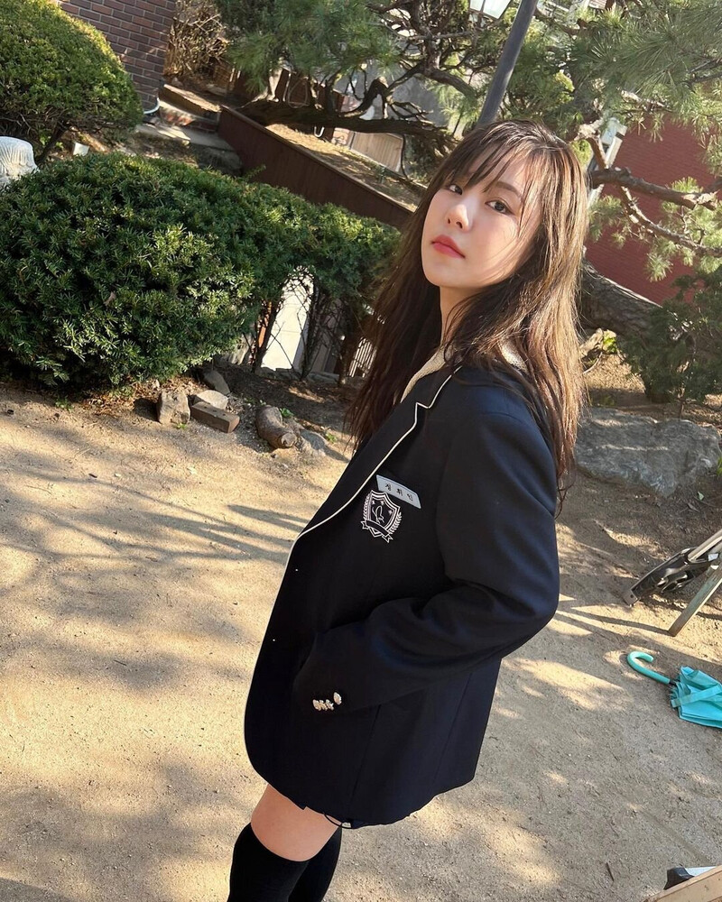 220423 Whee In Staff Instagram Update documents 3