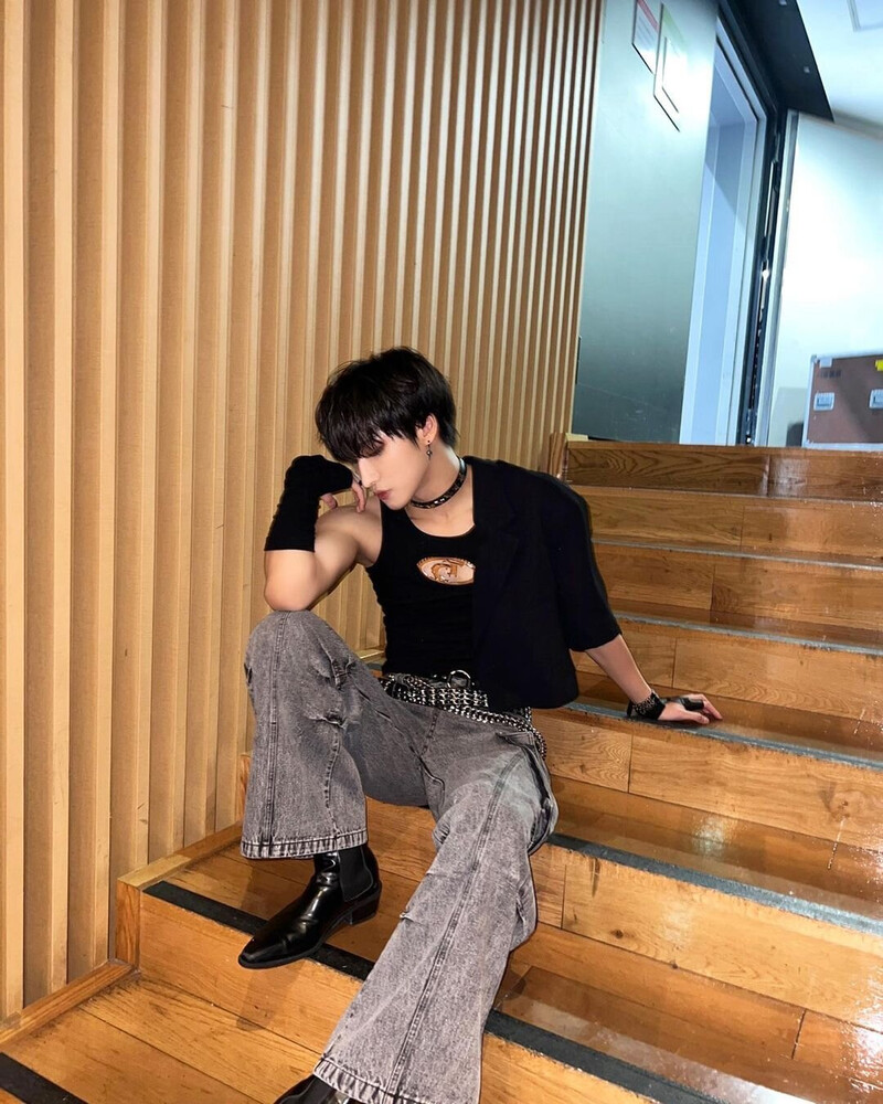 230629 ATEEZ Instagram Update - Seonghwa documents 8