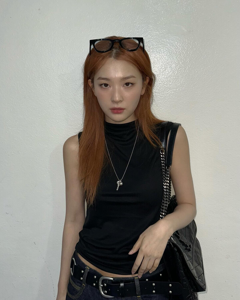 240705 - SEULGI Instagram Update documents 8