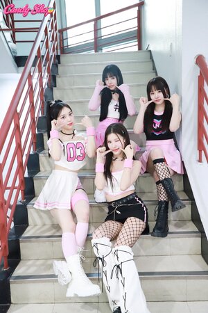 Brave Entertainment Naver Post - Candy Shop Music Show Promotion Behind the Scenes