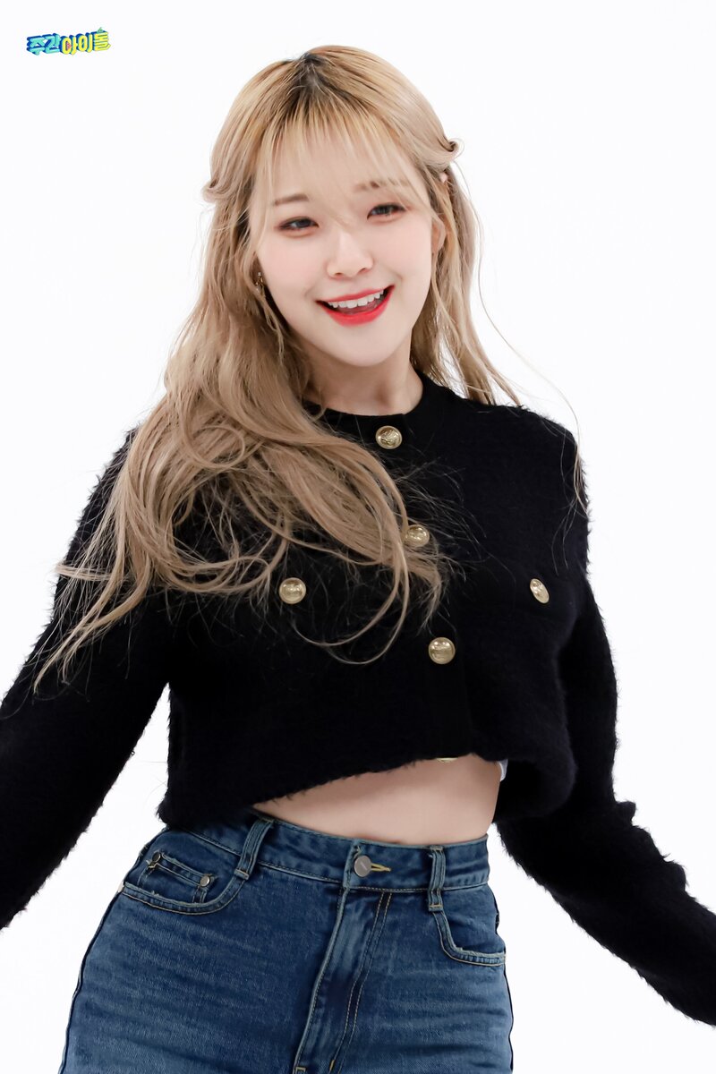 220125 MBC Naver Post - fromis_9 at Weekly Idol documents 17