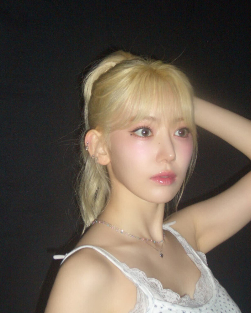 240708 - SAKURA Instagram Update documents 3