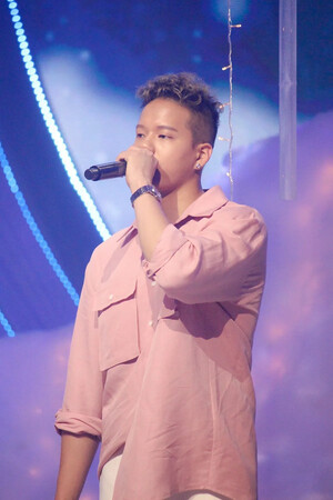 Peniel - Show Champion Official Photo