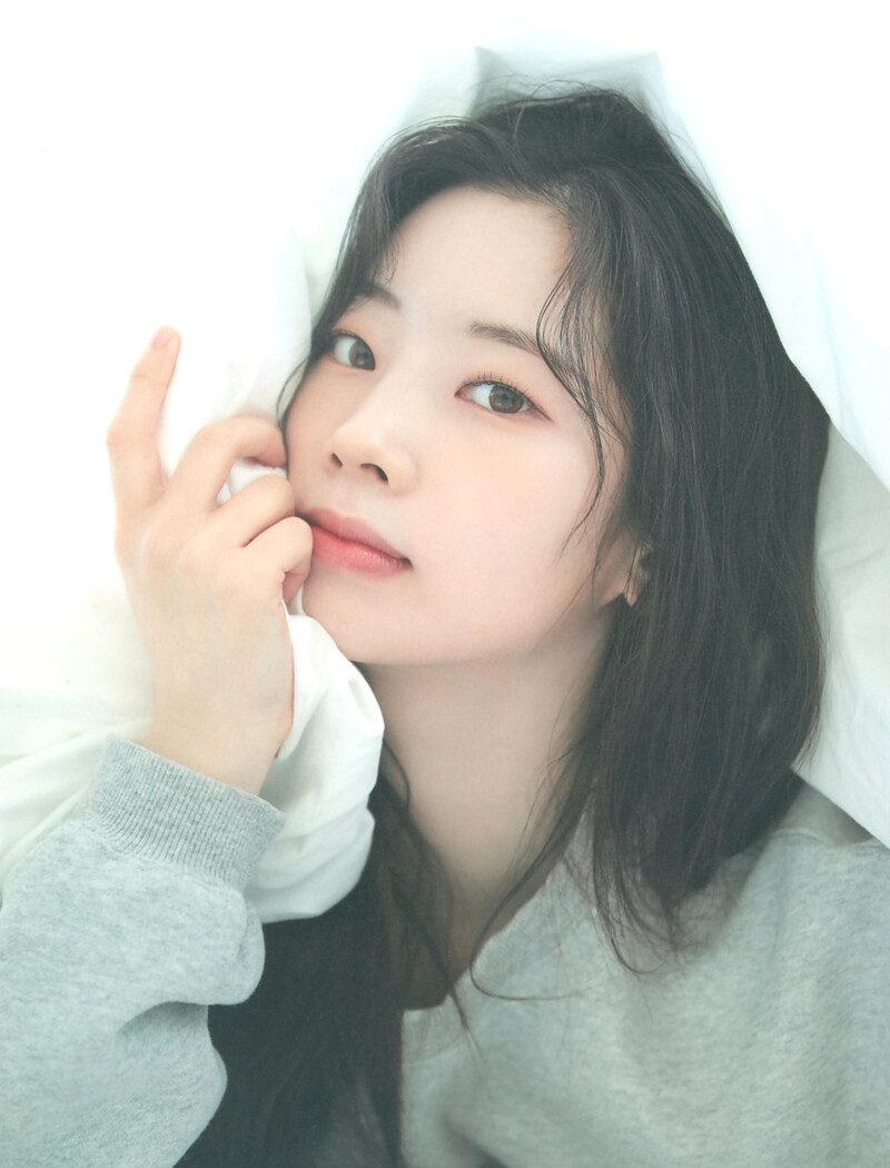 Yes, I am Dahyun Photobook (Scans) documents 18