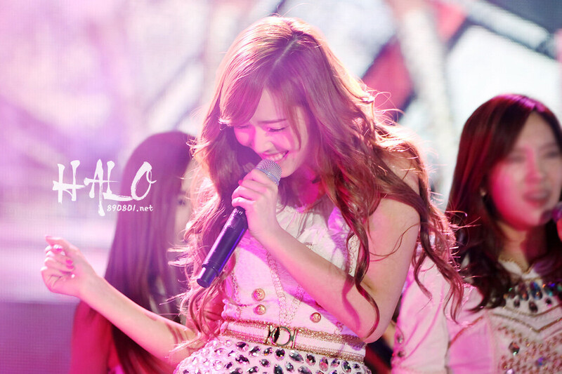 121007 Girls' Generation Jessica at Gangnam Festival documents 1