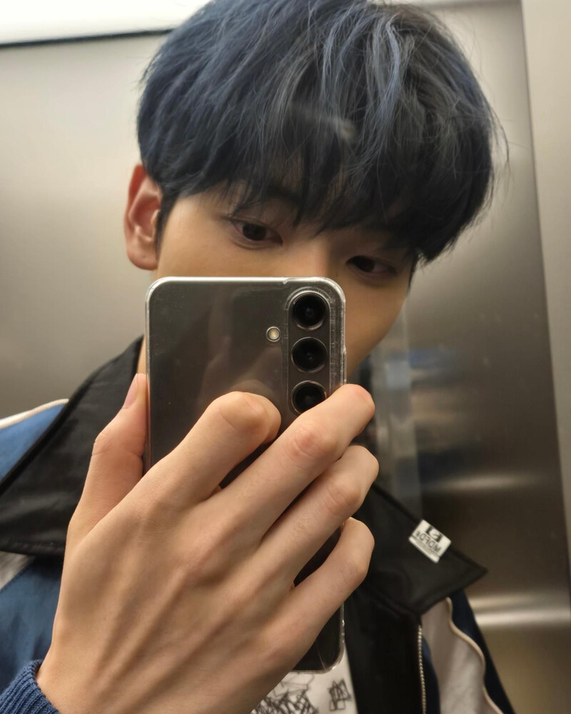 240802 TXT Soobin Instagram Update documents 8