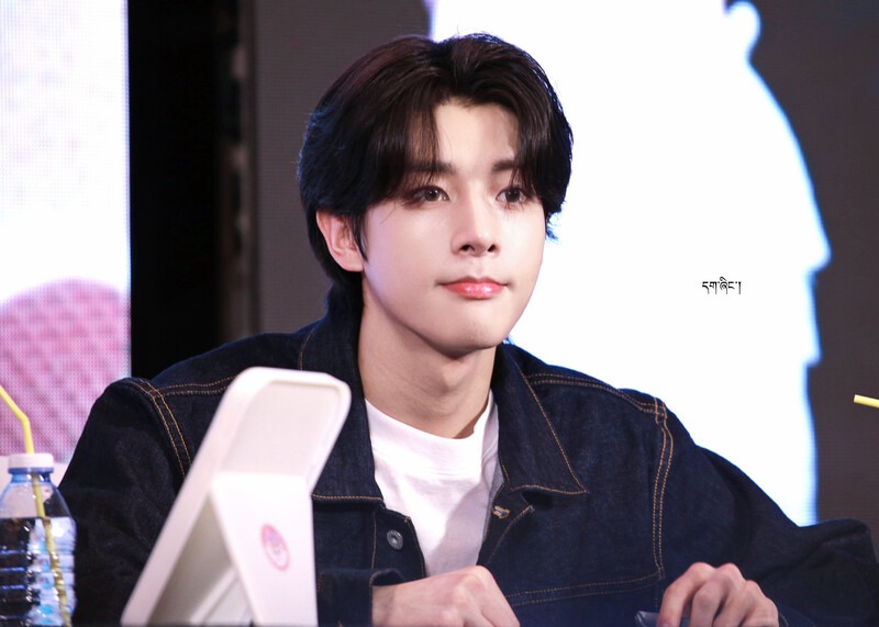 240803 JAKE AT YIZHIYU OFFLINE FANSIGN documents 9