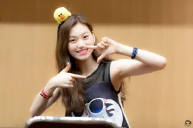 170813 Weki Meki Doyeon at Dangsan 'WEME' Fansign