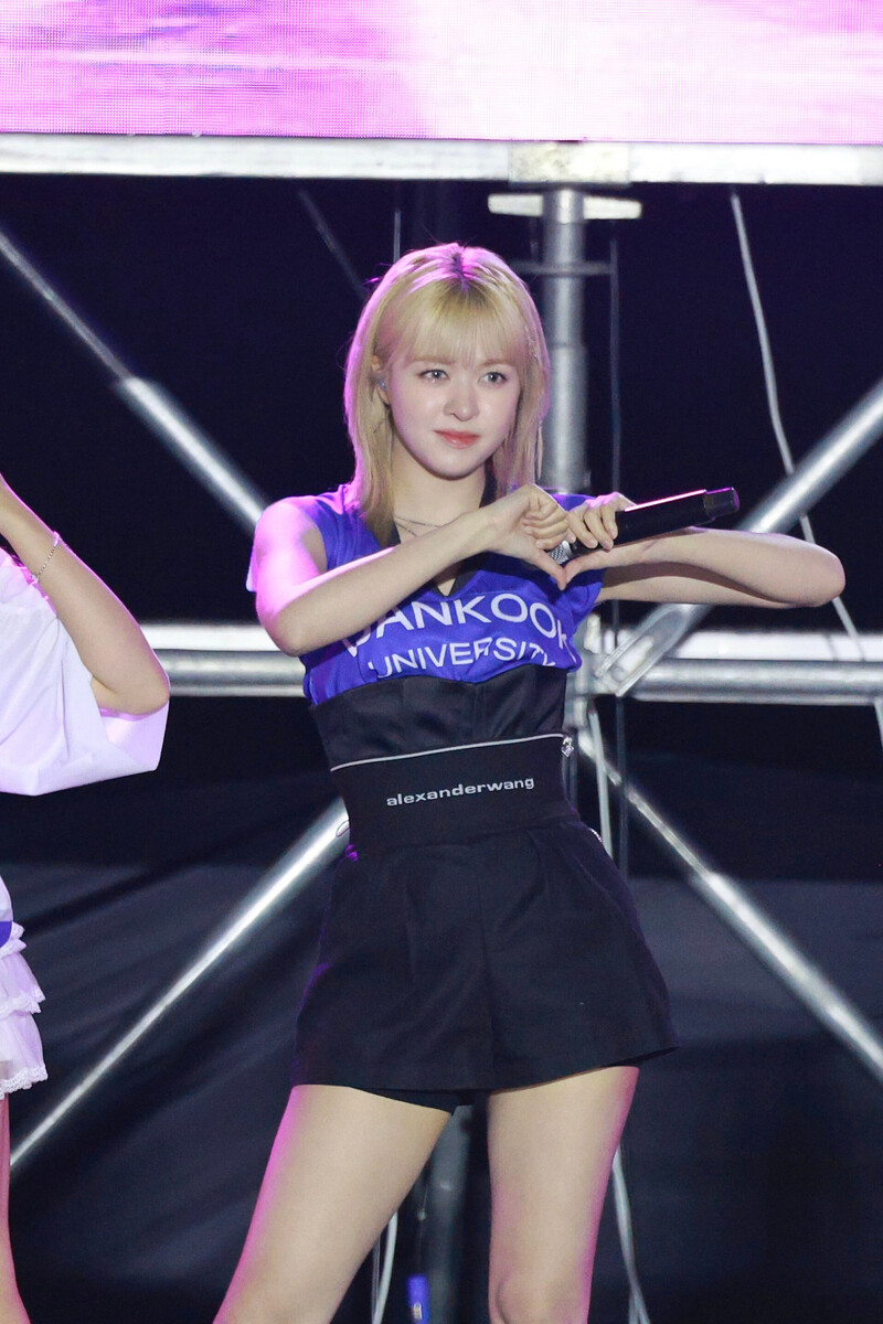 240522 NMIXX Lily - Dankook University Festival documents 1