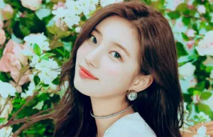 [Suzy] 2019 Season Greetings Spring Scans