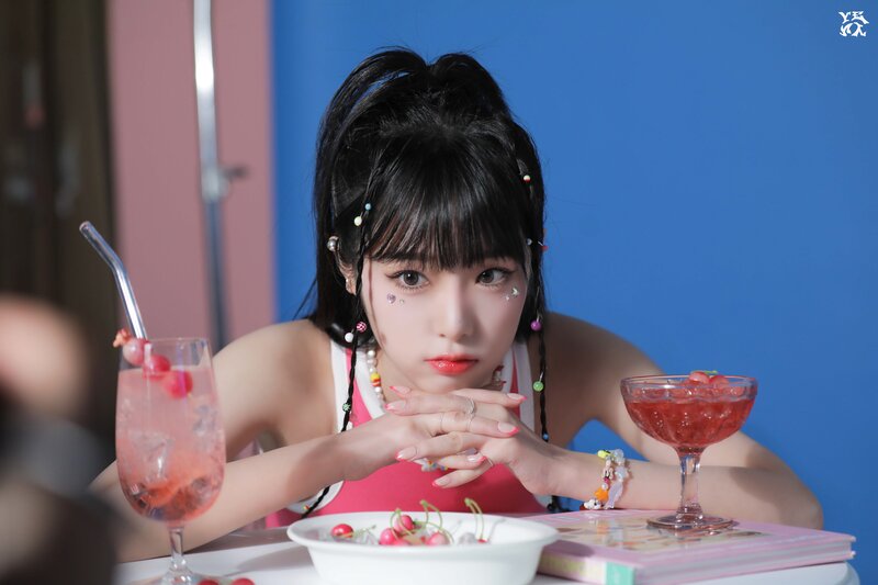 230809 Yuehua Entertainment Naver Update - YENA - lilybyred Behind The Scenes #5 documents 4