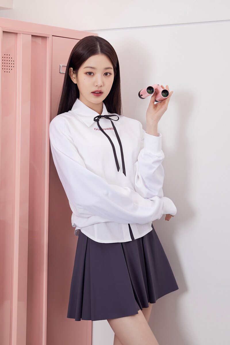 IVE Wonyoung for GOSPHERES 2023 Summer Collection documents 7