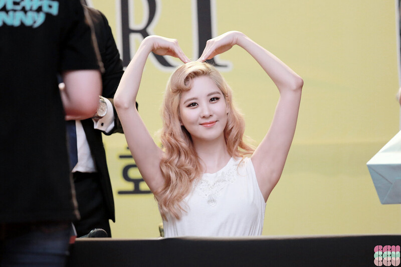 150827 Girls' Generation Seohyun at Lion Heart Daejeon Fansign documents 1