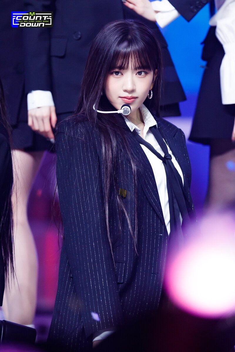 230413 IVE Yujin - 'Kitsch' & 'I AM' at M COUNTDOWN documents 15