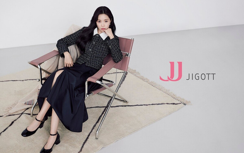 Son Naeun for JJ JIGOTT 2022 Fall Collection documents 7