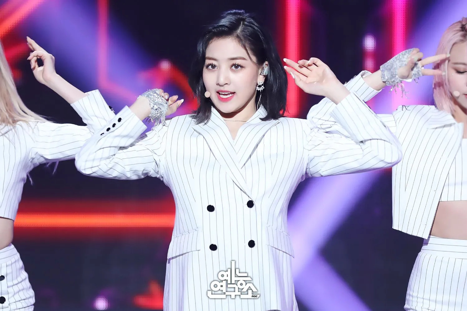 190427 TWICE 'Fancy' at Music Core | kpopping
