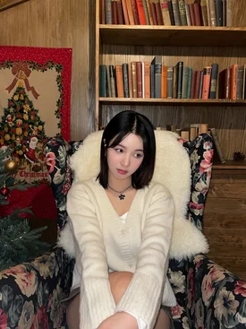 231224 WOOAH Twitter update with LUCY