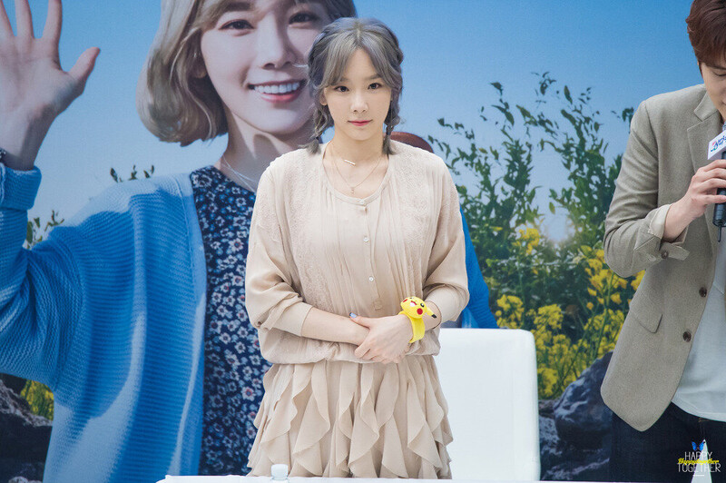 160923 Girls' Generation Taeyeon & Super Junior Kyuhyun at COEX 'Samdasoo' Fansign documents 23