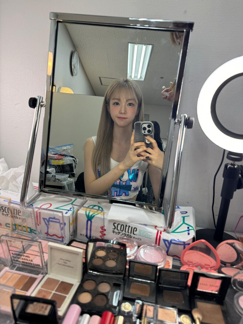 240911 WOOAH - NANA weverse update documents 4