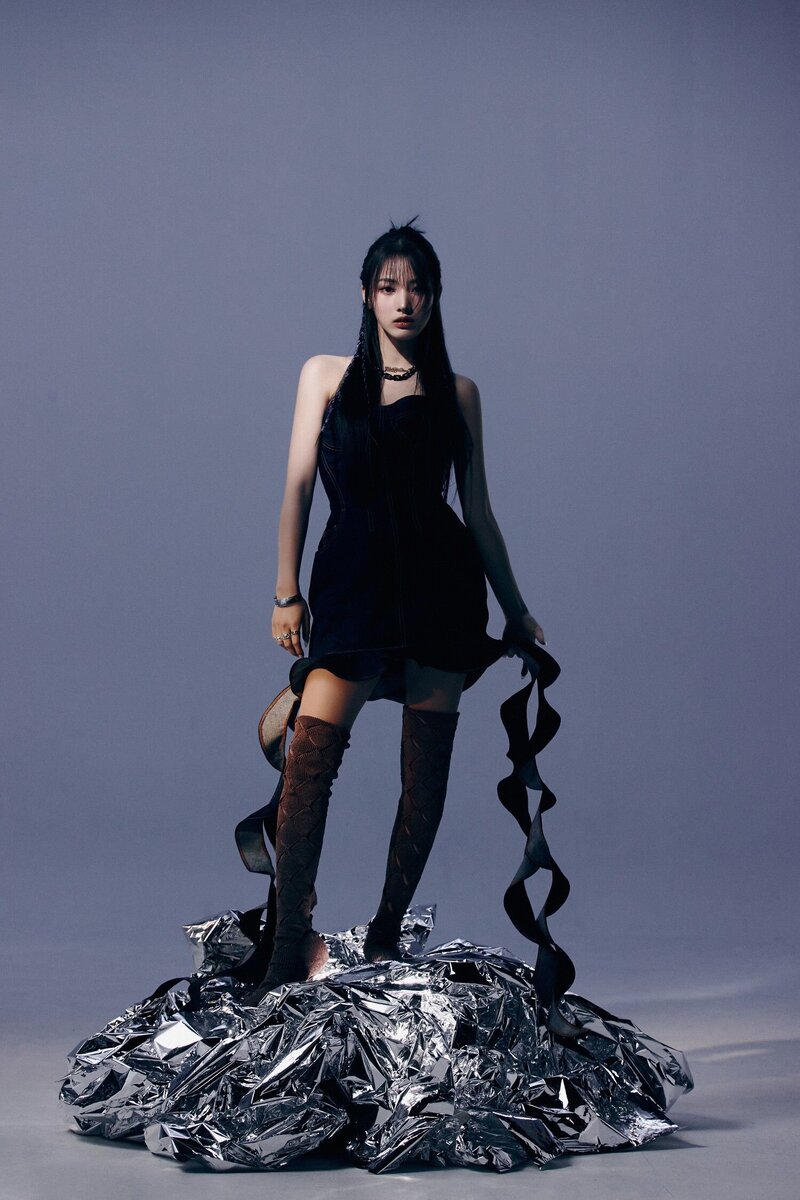 JINI 1st EP : “An Iron Hand In A Velvet Glove” Concept Teasers documents 2