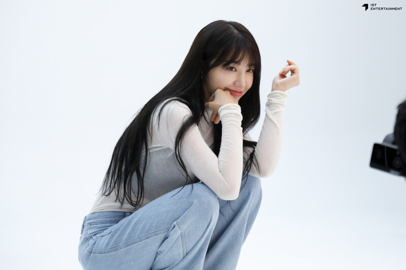 230920 IST Naver post - EUNJI Profile shoot behind the scenes documents 2