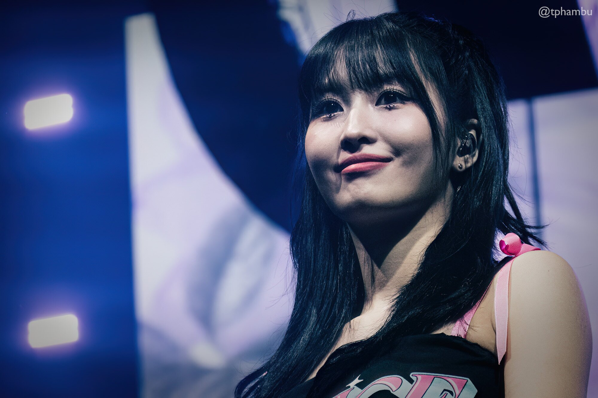 230612 TWICE Momo READY TO BE : 5TH WORLD TOUR at Oakland Arena Day 1 ...