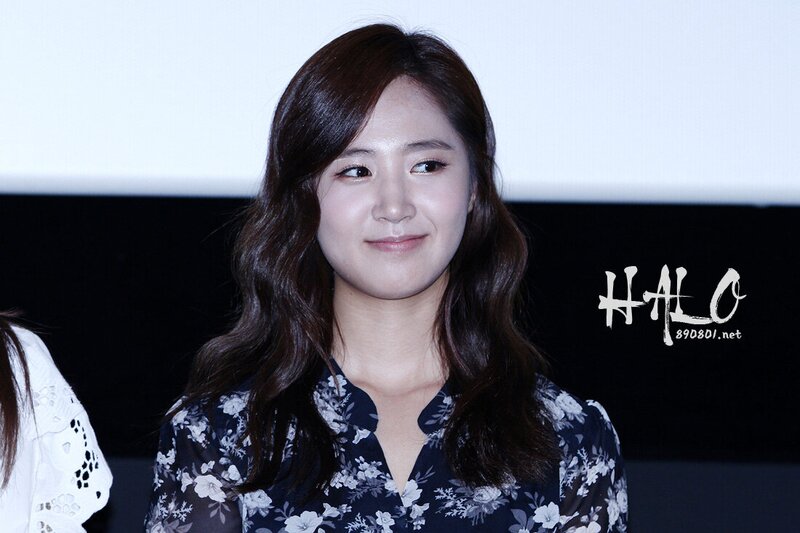 120629 Girls' Generation Yuri at 'I AM' Stage Greetings documents 2