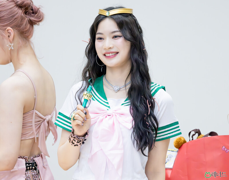 240720 STAYC Isa - Fansign documents 21