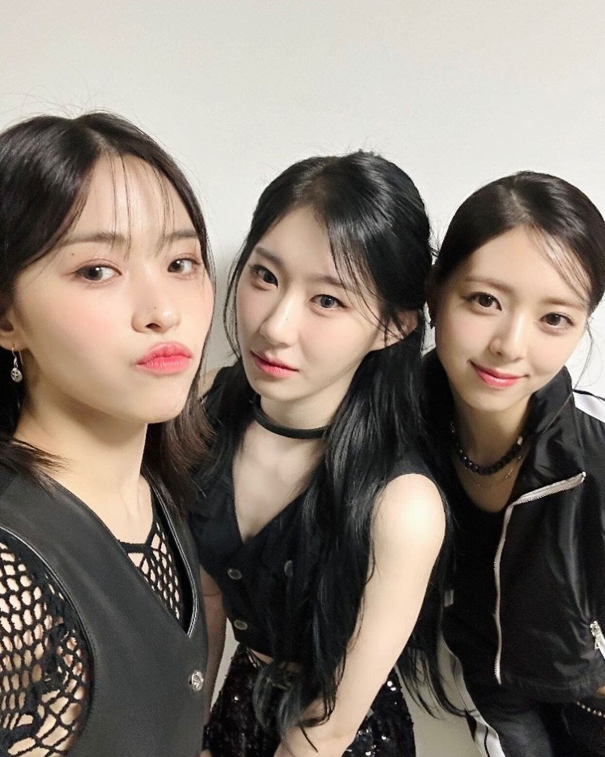 230804 - ITZY Twitter Update | kpopping