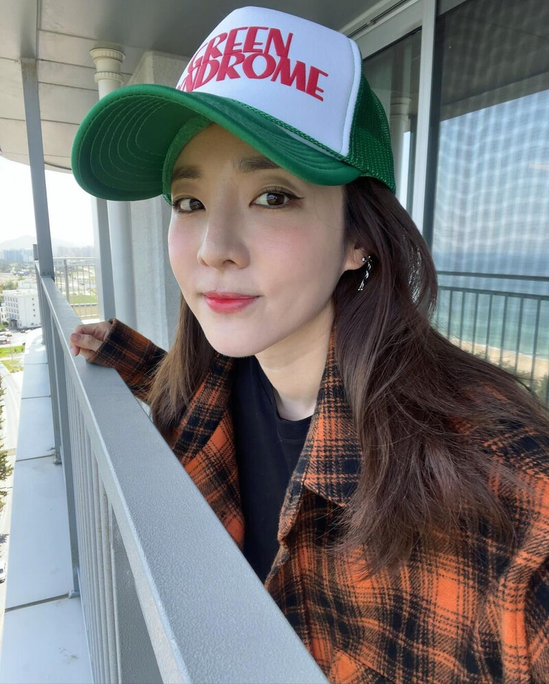 220523 Dara Instagram Update documents 1