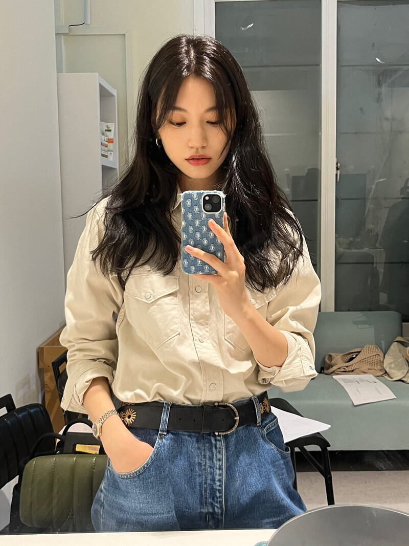 220808 Doyeon Twitter updates documents 1